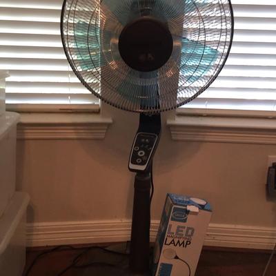 Floor Fan with Magnifying Lamp