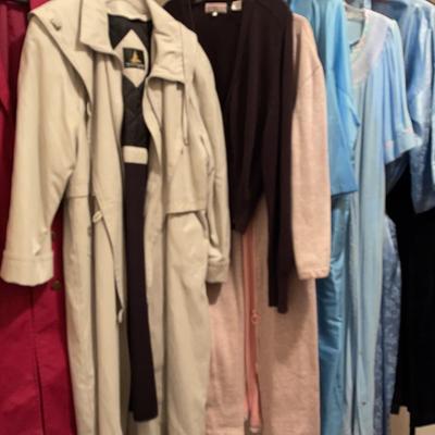 Women’s Coats And Robes Size Medium -Large 