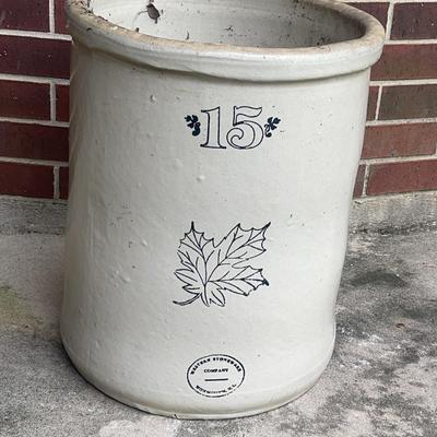 Vintage 15 Gallon Western Stoneware Co Monmouth Maple Leaf Crock