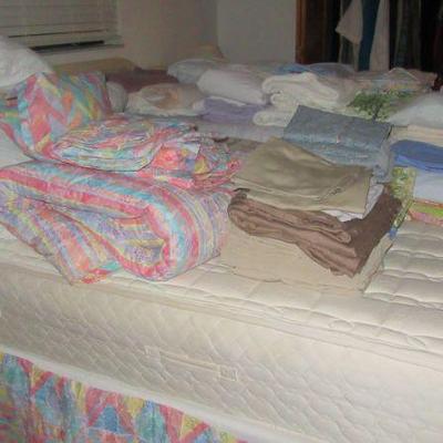Hall linens and more liniens