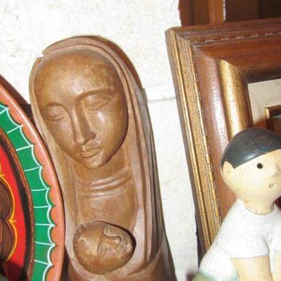 Hall mother and child
