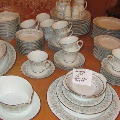 Hall service for 12 noritake