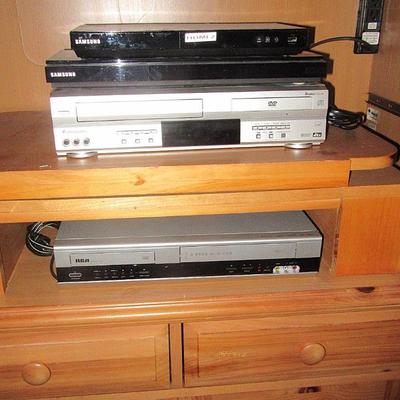Hall rca and samsung stereo and tv components