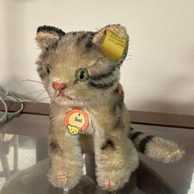 Vintage Steiff cat