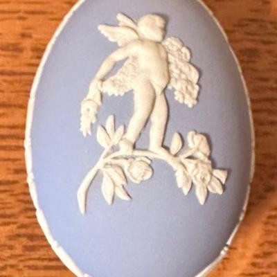 Wedgwood egg 