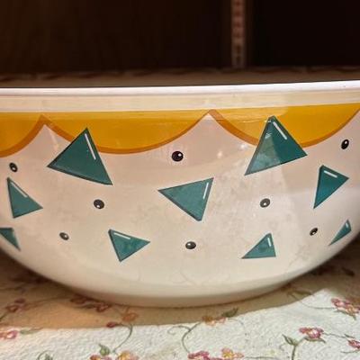 Pfaltzgraff vintage disney serving bowl 
