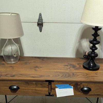 Console Table with 2 Lamps