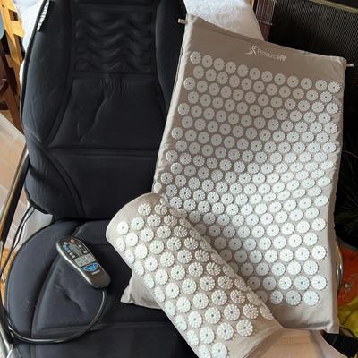 Relax the back: Homedics Chair Massage, Accupressure Mat 