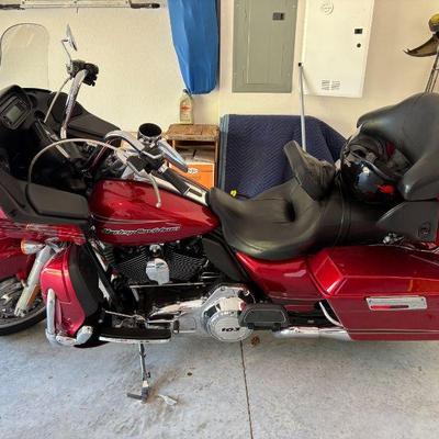 2013 Harley Road Glide $ 9,500.00