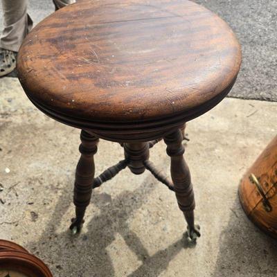 Claw & Glass ball piano stool adjustable