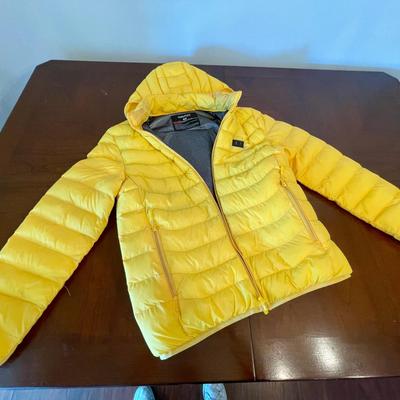 Lot 038-LR: Venustas Heated Puffer Jacket