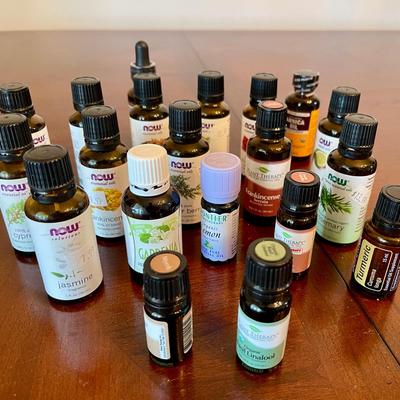 Lot 047-K: Essential Oil Assortment