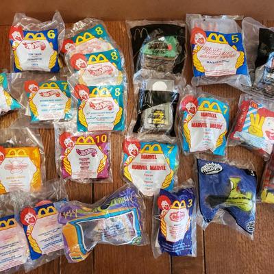Lot 096-LR: McDonald’s Happy Meal Toys: Hot Wheels & More