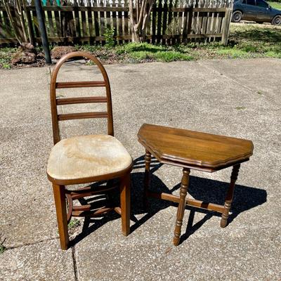 Lot 059-GAR: Vintage Side Table and Chair