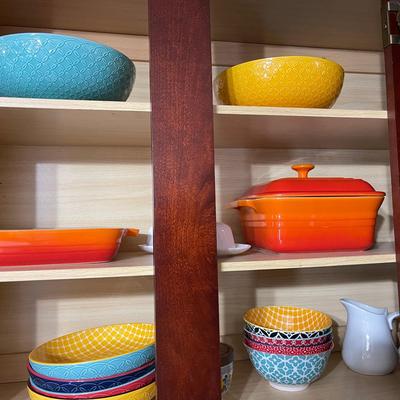 Lot 042-K: Colorful Dishware and Bakeware Assortment