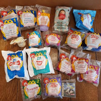 Lot 098-LR: McDonald’s Happy Meal Toys: Past Toy Fads