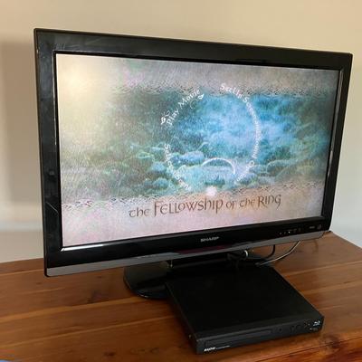 Lot 086-BR1: Sharp TV/Blu-Ray Combo 