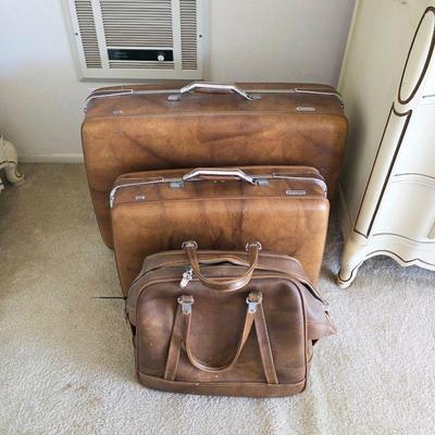 Vintage luggageC