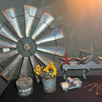 Four Star Decor