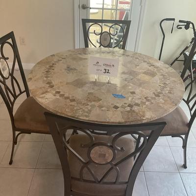 Dinette With 4 Chairs