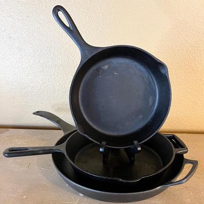 3 Cast Iron Skillets