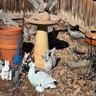 Bird Bath, Terracotta Pots & Yard Art