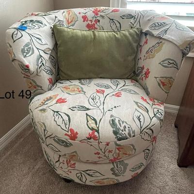 Swivel Round Leaf Chair