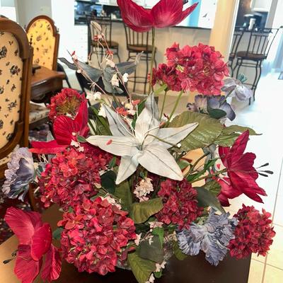 Red Flowers W/ Glass Bottom