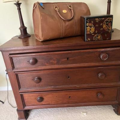 GREEN 3 DRAWER DRESSER
VINTAGE LEATHER LUGGAGE