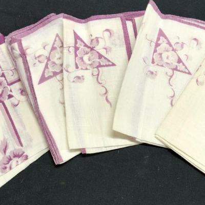 Set 5 Vintage Floral Table Linens
