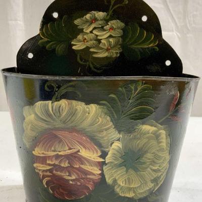 Vtg Hand Painted Toleware Wall Mount Planter
