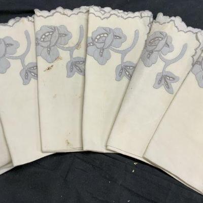 Set 6 Vintage Embroidered Table Linens
