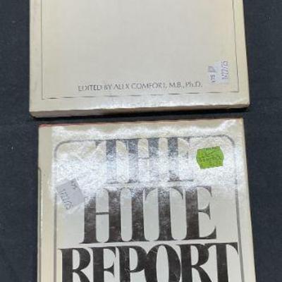 Lot 2 Hite Report & Joy of Sex, Illustrated 1972+
Gold Tone Green Crystal Bird Brooch

