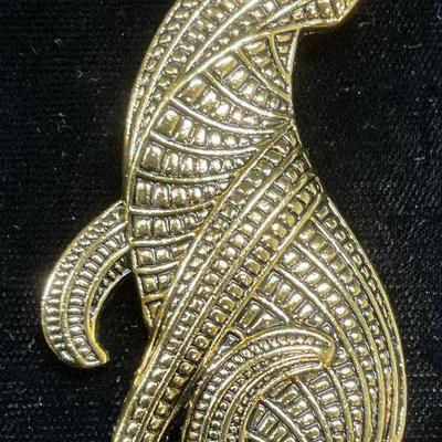 Gold Tone Celtic Cat Brooch, 2.75 in L

