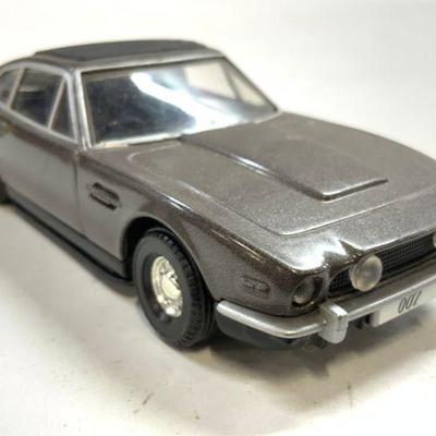 CORGI ASTON MARTIN VOLANTE Die Cast Car
