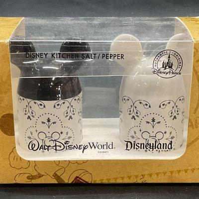 Disney Mickey Mouse Salt & Pepper Shakers NIB
