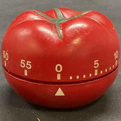 Vintage Tomato Form Kitchen Timer
