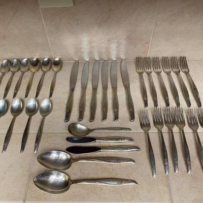 Gorham Sea Rose Sterling Silver 34 Pieces Flatware Set