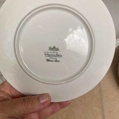 Rosenthal Germany Classic Rose 32 Pieces China Set