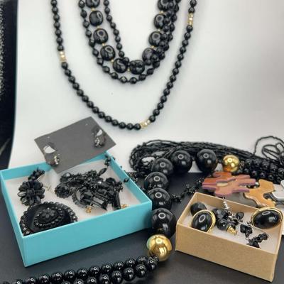 Costume Jewelry Black
