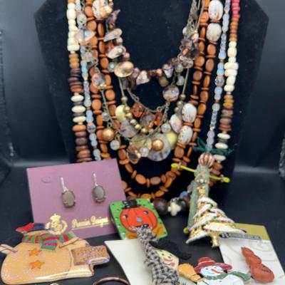 Costume Jewelry - Browns
