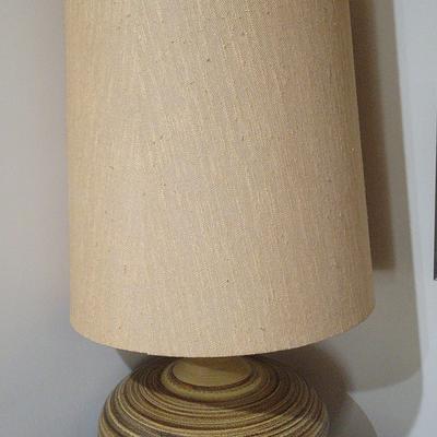 LARGE VINTAGE LAMP 