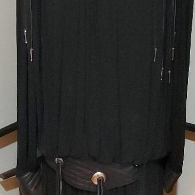OBSCURE MANNEQUIN 