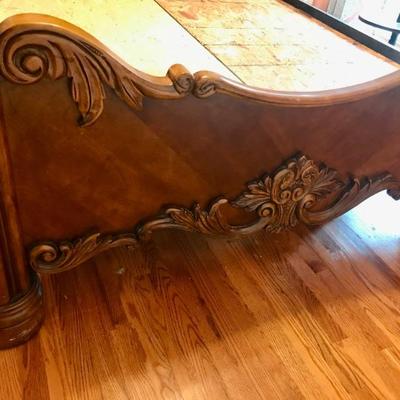 king four poster bed frame $450
74 X 92"
