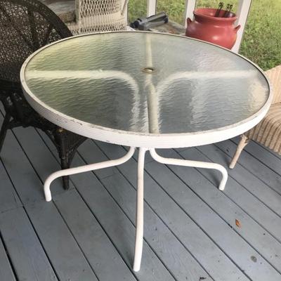 glass top table $45
39 1/2 X 28"