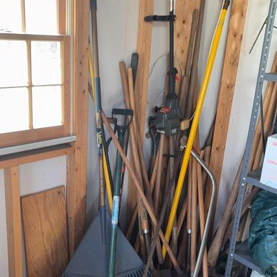 Yard Tools Large Lot