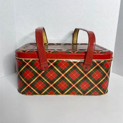 1950's Scoth Metal Picnic Basket .jpg