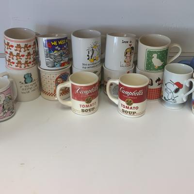 Vintage Mugs Lot A