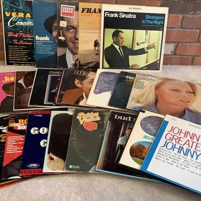 Frank Sinatra And More Record Collection dn