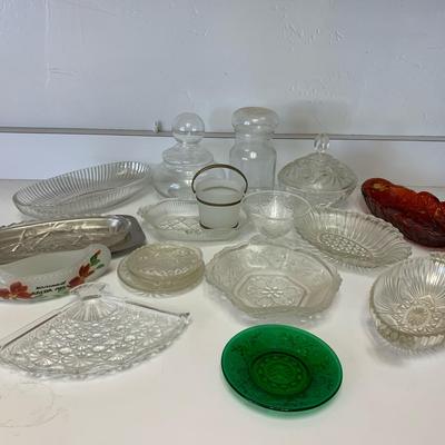 Candy Dishes & Glass Serving Dishes 